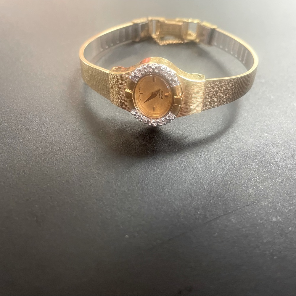 Pulsar quartz women’s watch